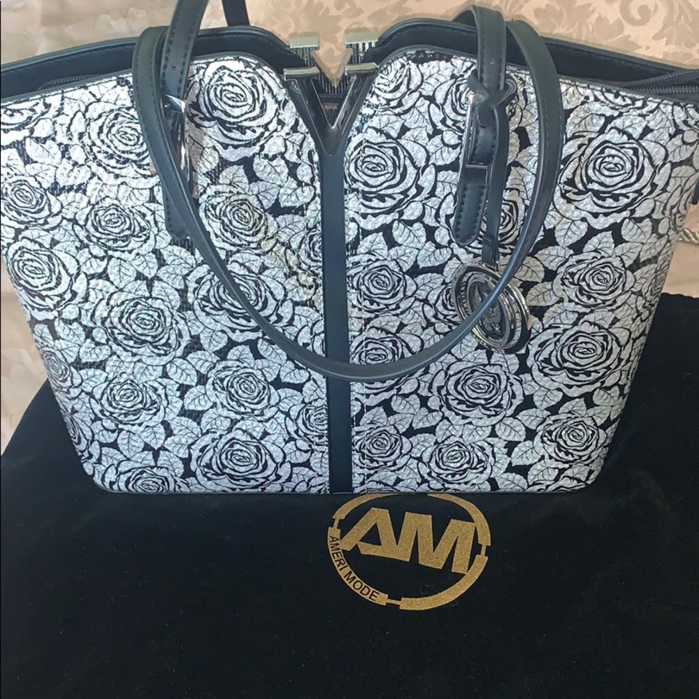 Ameri Mode Tote - image 1